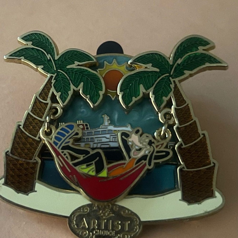 DISNEY CRUISE LINE ARTIST CHOICE 2006 GOOFY IN HAMMOCK LE 750 PIN 3/$15 5/$20